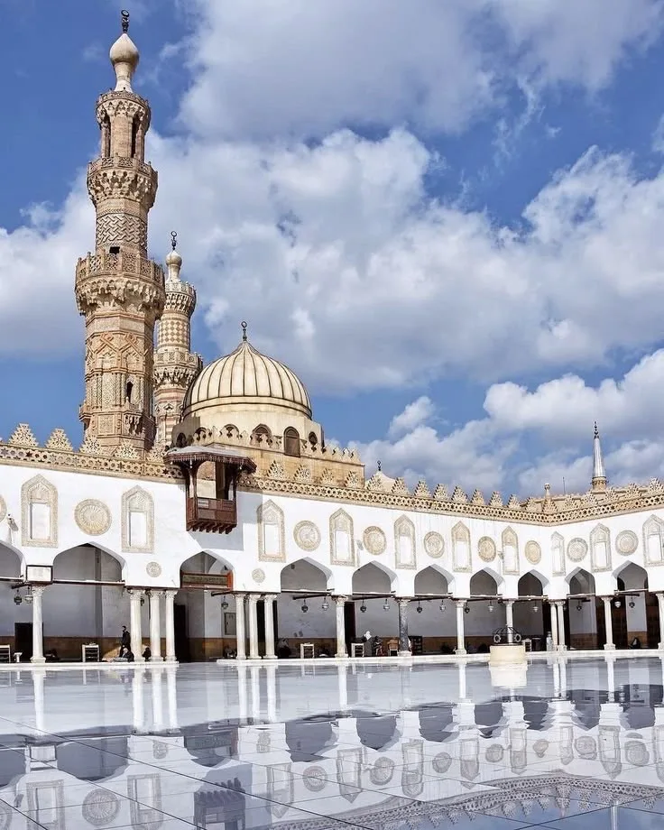The arcaded courtyard of Al-Azhar Mosque in Cairo